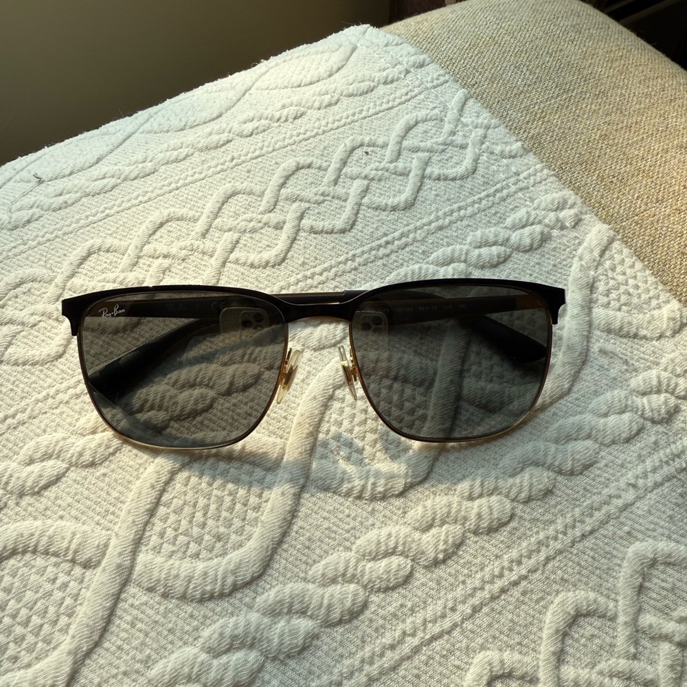 Ray-Ban Classic Black and Gold Sunglasses